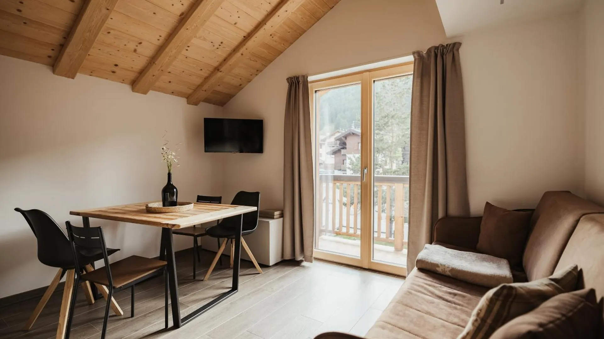 Bonvivar -- Mountain Guesthouse Livigno 0*,  Italy
